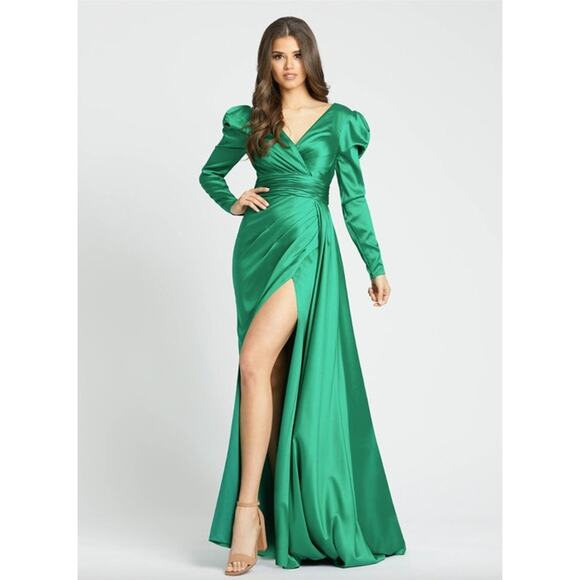 Mac Duggal Dresses & Skirts - MAC DUGGAL Dress Size 2 NEW Green V Neck Puff Sleeve Emerald